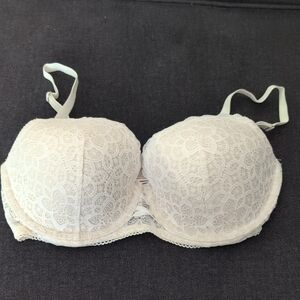 Victoria's Secret Dream Angels Lined Demi Lace Bra Cream NWOT